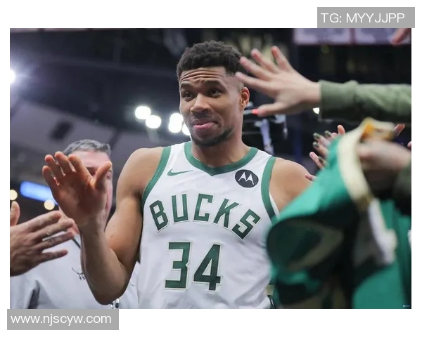 字母哥拒绝提前续约专注雄鹿能否夺冠的决策考量